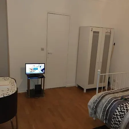 Charmant Studio Au Calme Dans Un Pavillon *