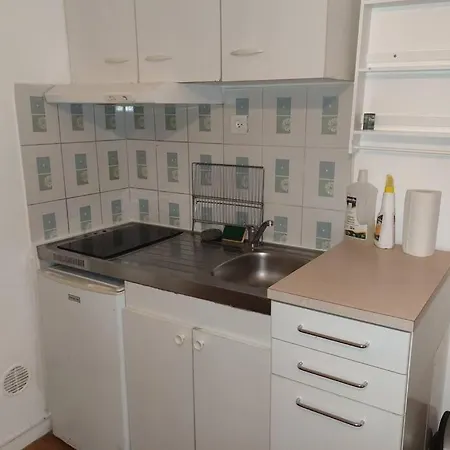 Charmant Studio Au Calme Dans Un Pavillon 아파트 *